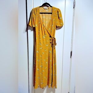 & Other Stories Los Angeles Atelier EUC midi wrap dress